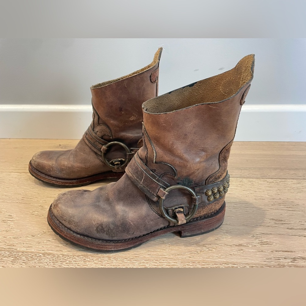 Freebird FB-HATCH RARE 2 Tone Women’s Boots Sz 6